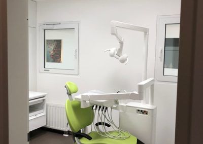 Behandlungsstuhl